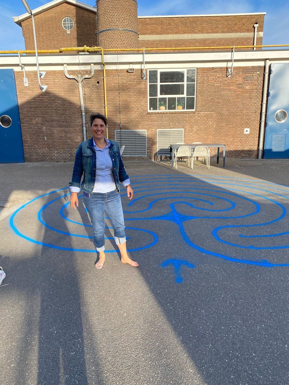 Labyrinth as a Blue zone solution